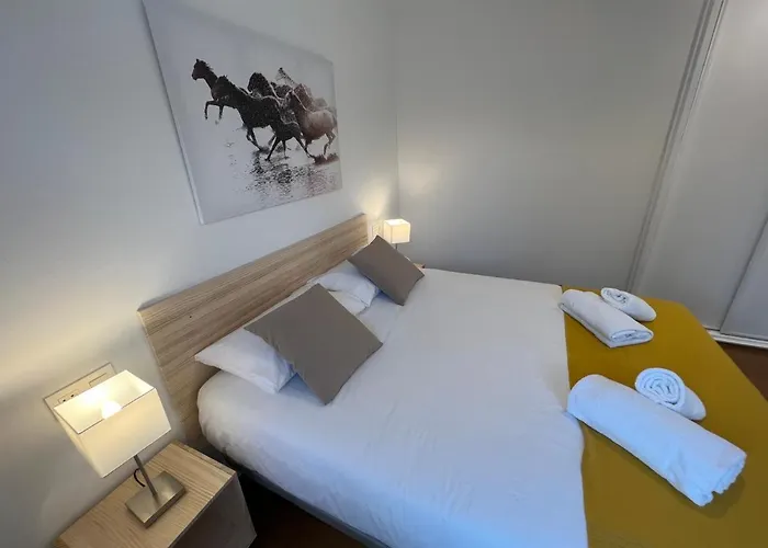 Loreartean By Basque Homes 宏达瑞比亚